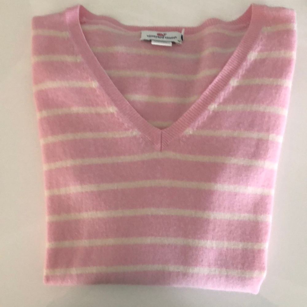Vineyard Vines sweater Size XS